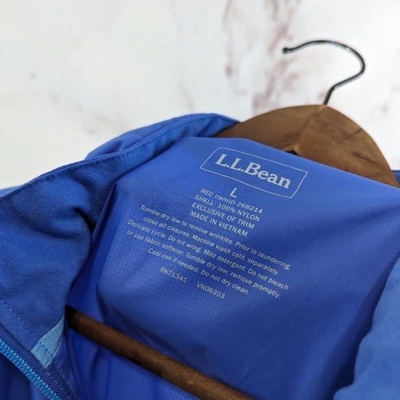 LL Bean Rain Jacket Womens Large Blue Full Zip Hooded Waterproof Windbreaker - Picture 3 of 13